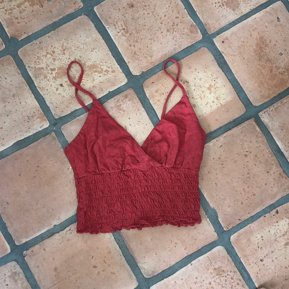 Orange/red tank